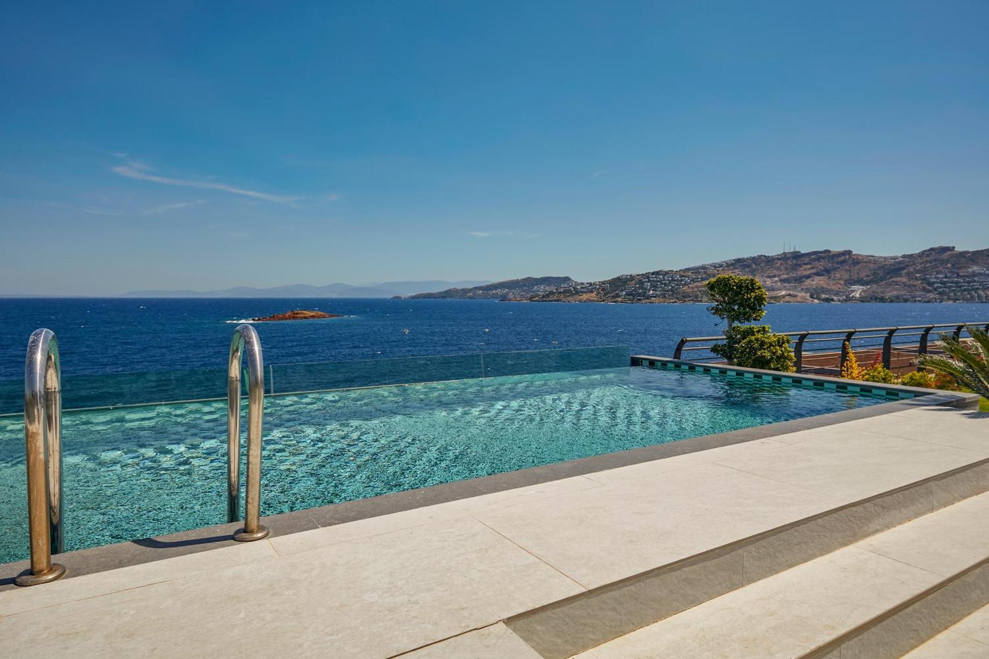 Root Redrock Yalikavak Villa Bagian luar foto